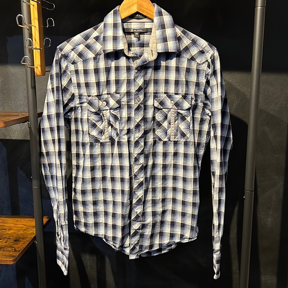 Blue & white long sleeve dress shirt. Sz Medium